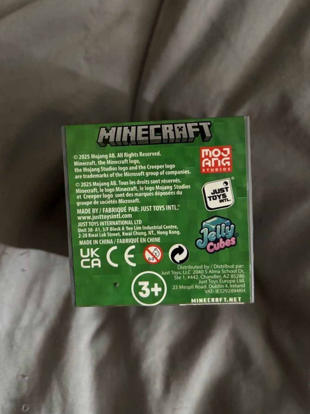 Green Minecraft squishy cube - Picture 3 of 3